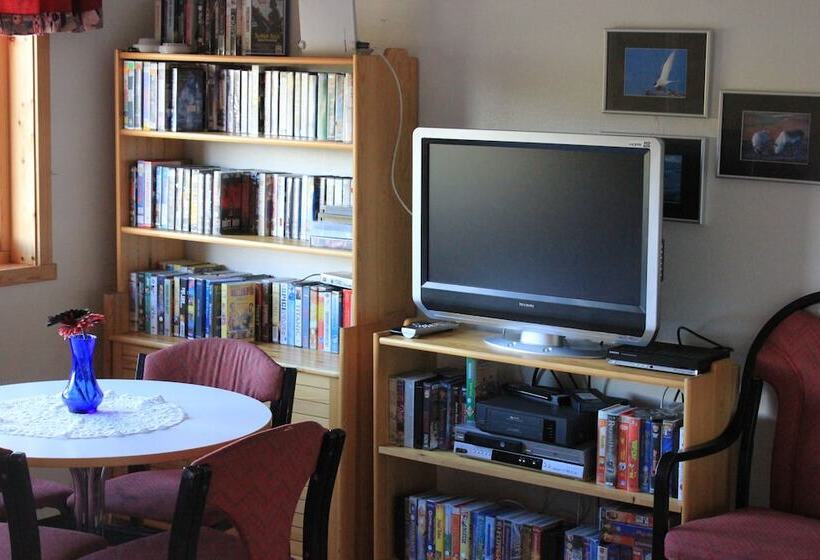 Hostel Ildtoppen   Arctic Experiences