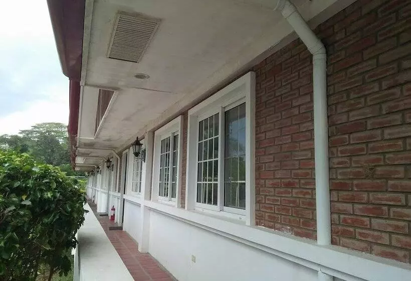 Hotelli Coco Paradise Beach Resort