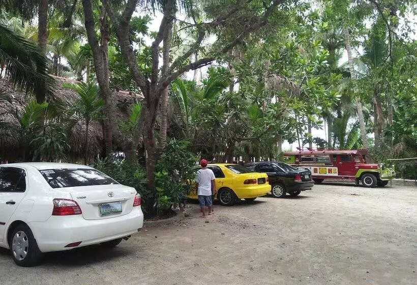 Hotelli Coco Paradise Beach Resort