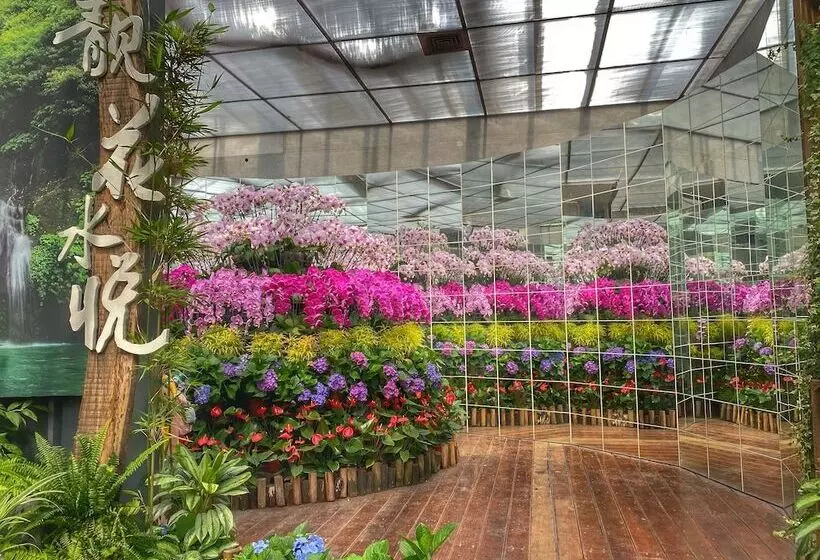 هتل Flowerhome