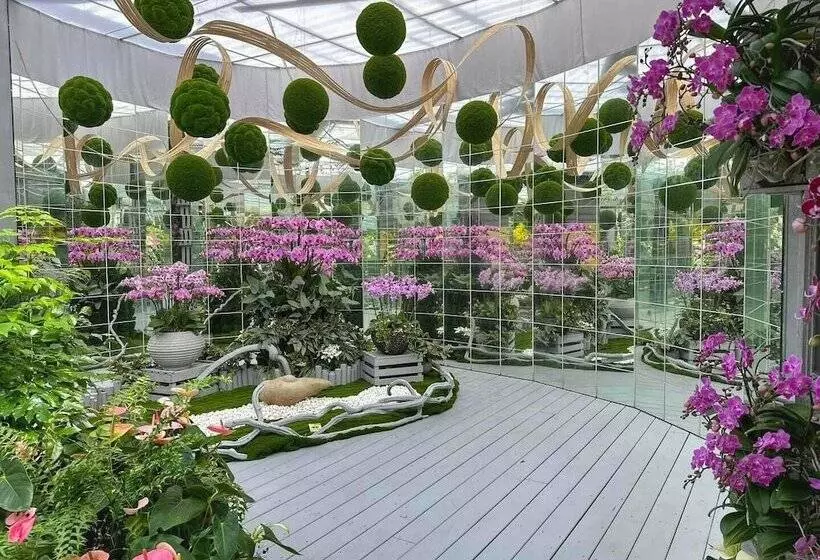 هتل Flowerhome