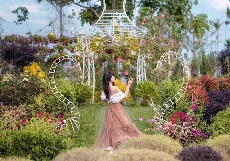 هتل Flowerhome