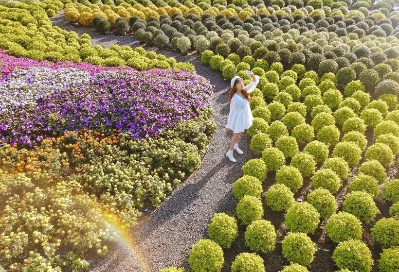 هتل Flowerhome