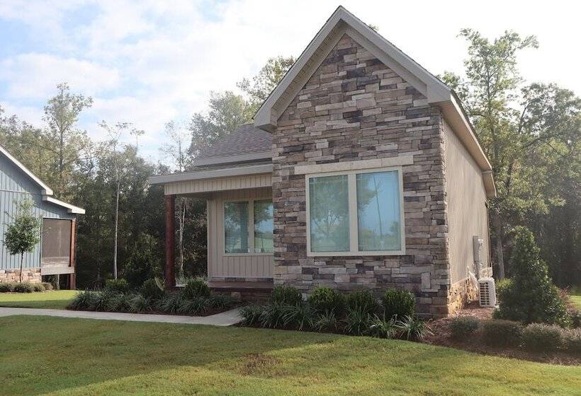 Отель Magnolia Creek Lodge