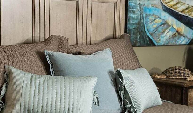 Отель Magnolia Creek Lodge