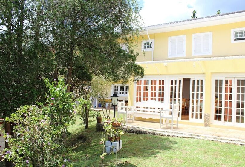 호텔 Pousada Vila Menotti