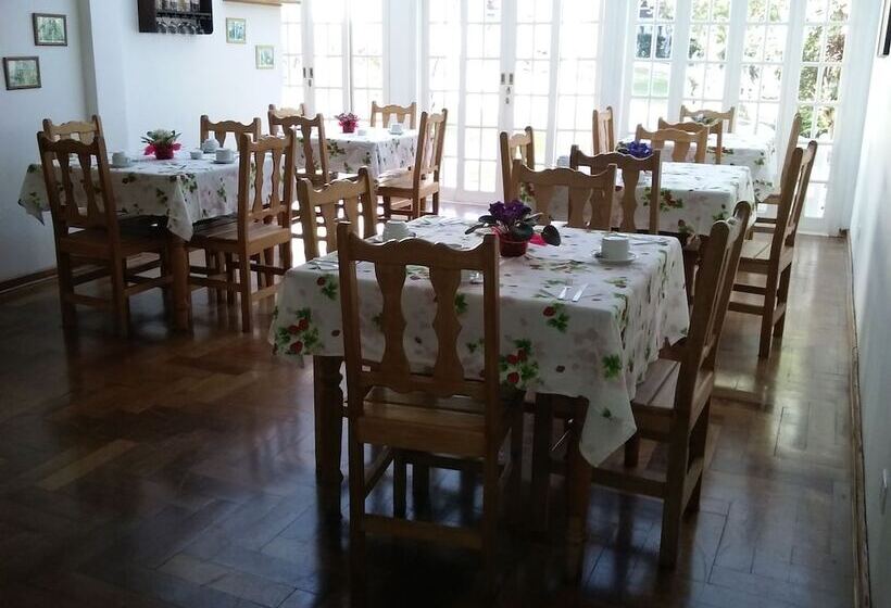 호텔 Pousada Vila Menotti