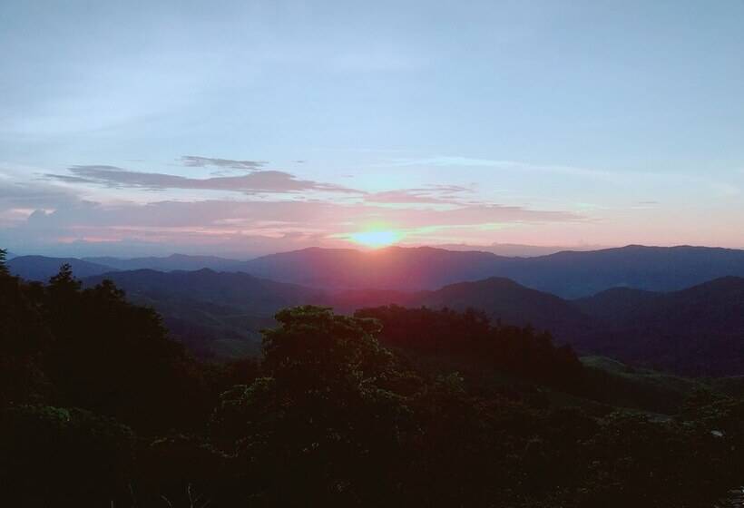 酒店 Ukrist Farm Hill Resort