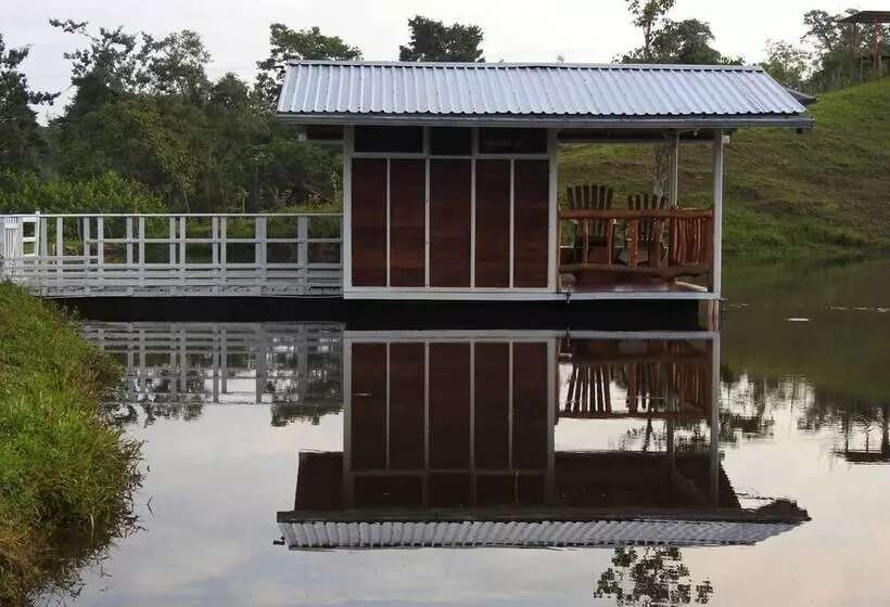هتل Y Termas Jilamito