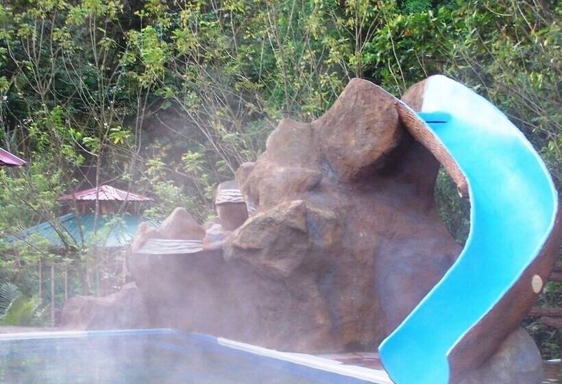 هتل Y Termas Jilamito