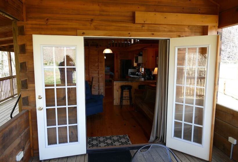 Linville River Log Cabins