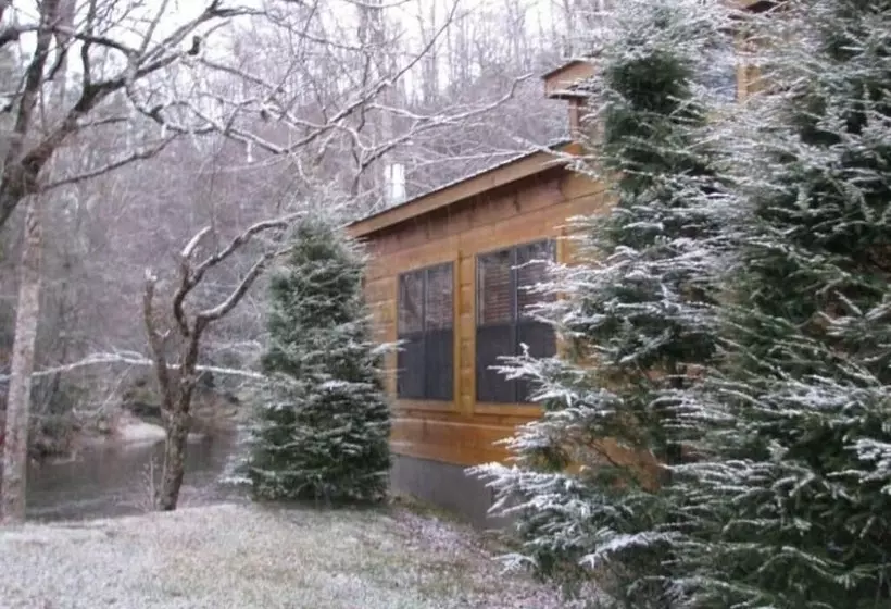 Linville River Log Cabins