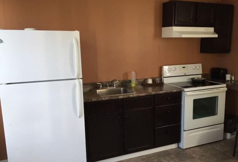 モーテル Ashern Motor