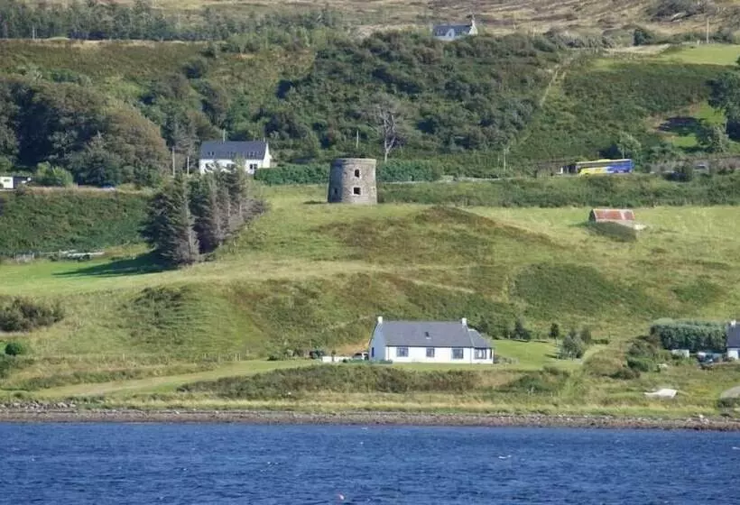 Old Pier Cottage B&b