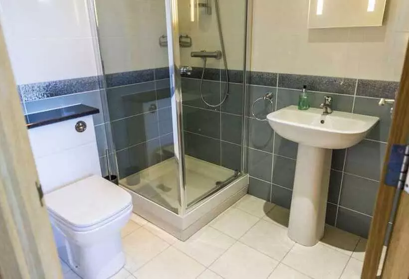 Old Pier Cottage B&b