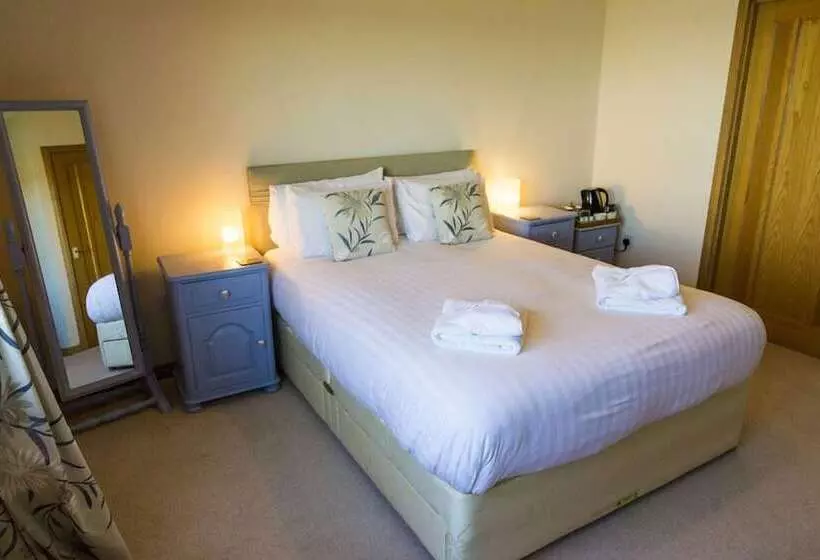 Old Pier Cottage B&b