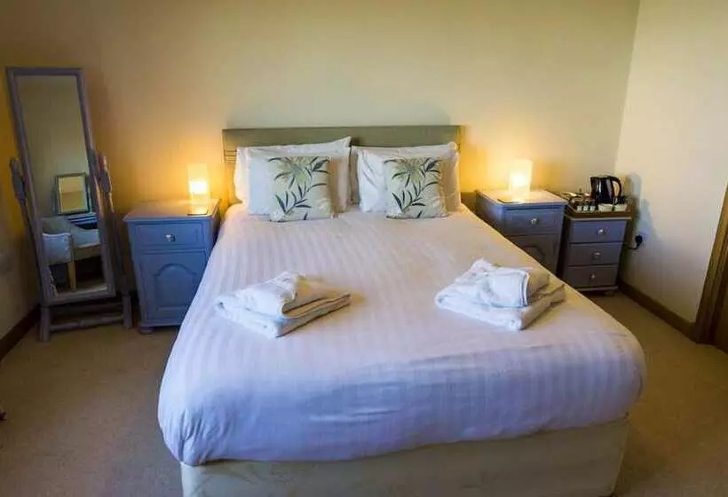 Old Pier Cottage B&b