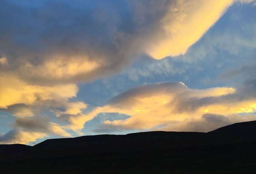 פנסיון Arnarnes Paradis