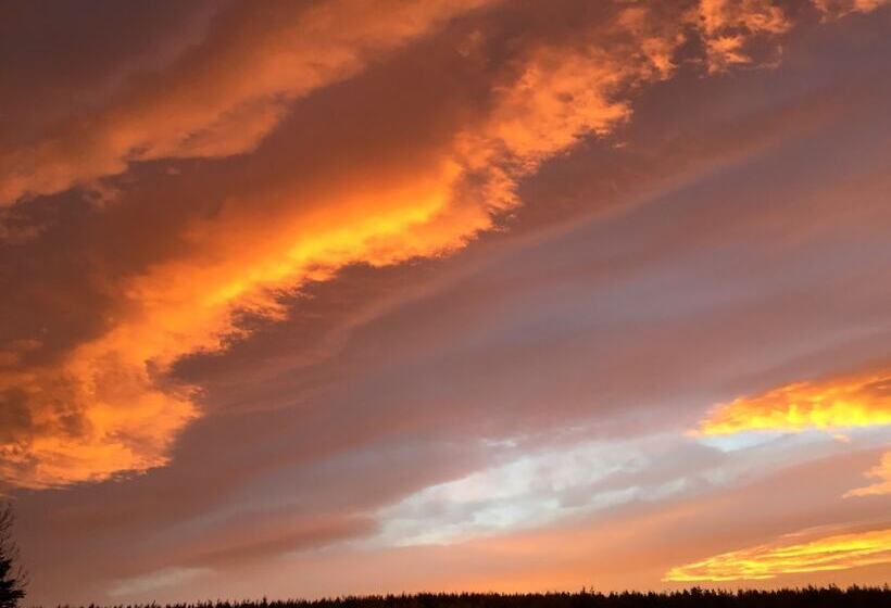 פנסיון Arnarnes Paradis