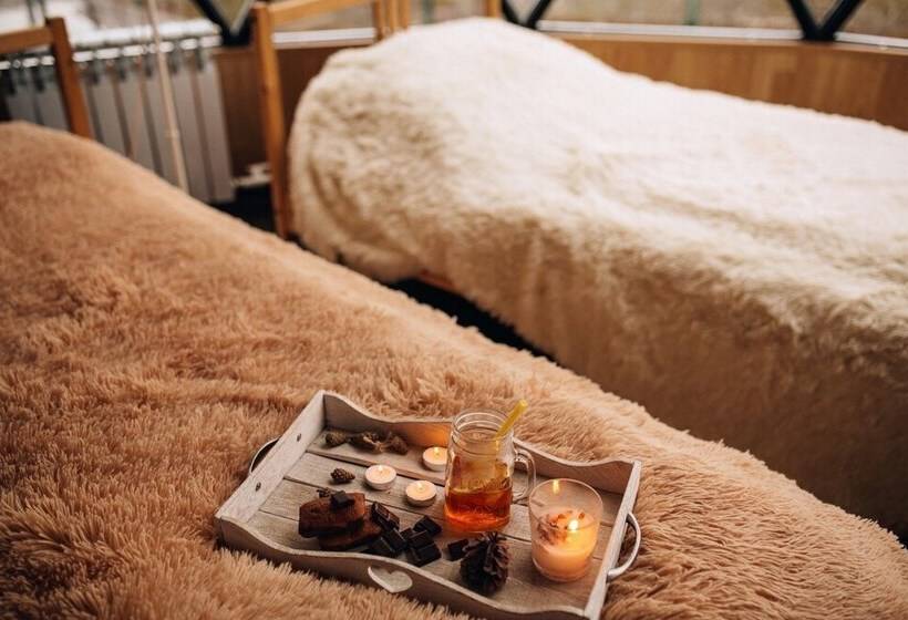 פנסיון Aurora Village Murmansk