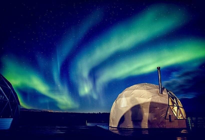 פנסיון Aurora Village Murmansk