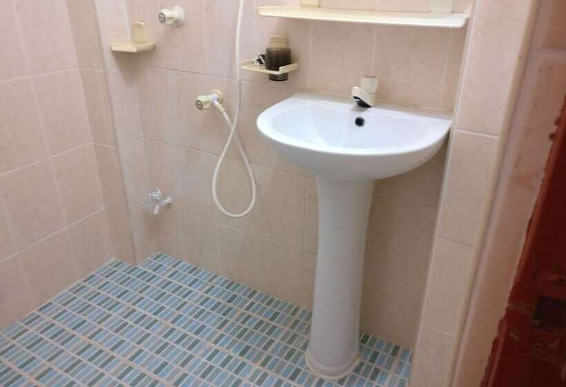 پانسیون Baivaru Guesthouse Services