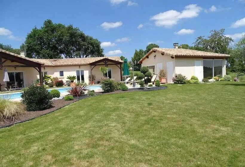 ペンション Gîte Le Clos Castel