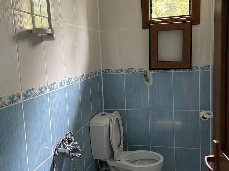 بنسيون Lombane Apart