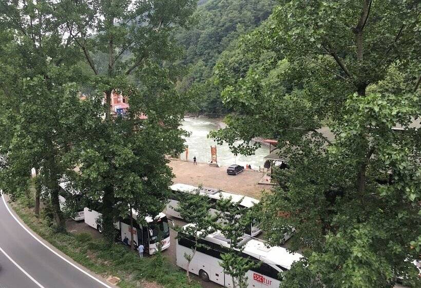 بنسيون Lombane Apart