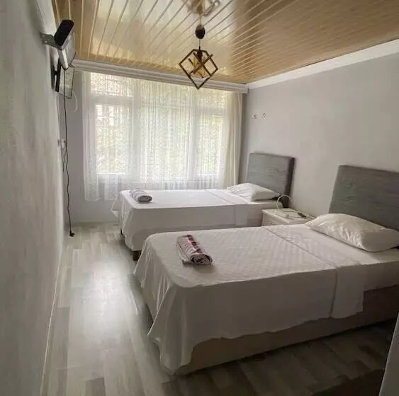 Majatalo Lombane Apart