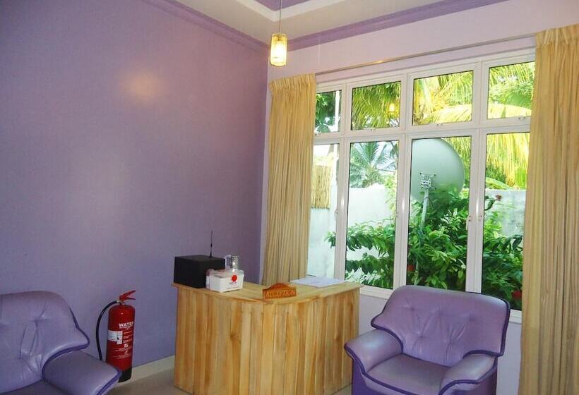 پانسیون Summer Home