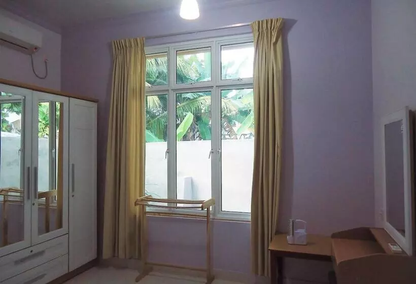 پانسیون Summer Home