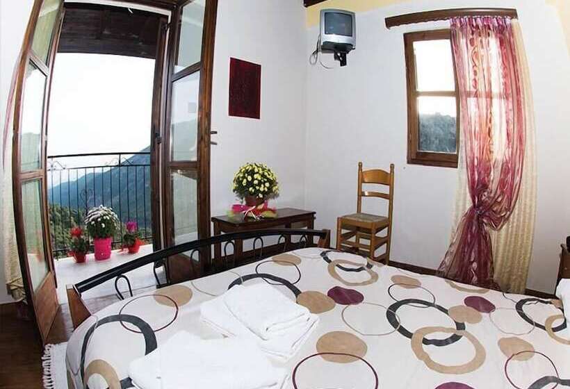 פנסיון Tefthis