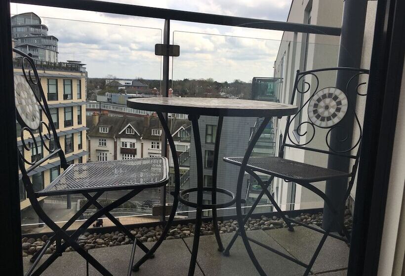 Sfa New Central Woking