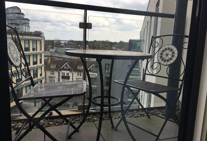 Sfa New Central Woking