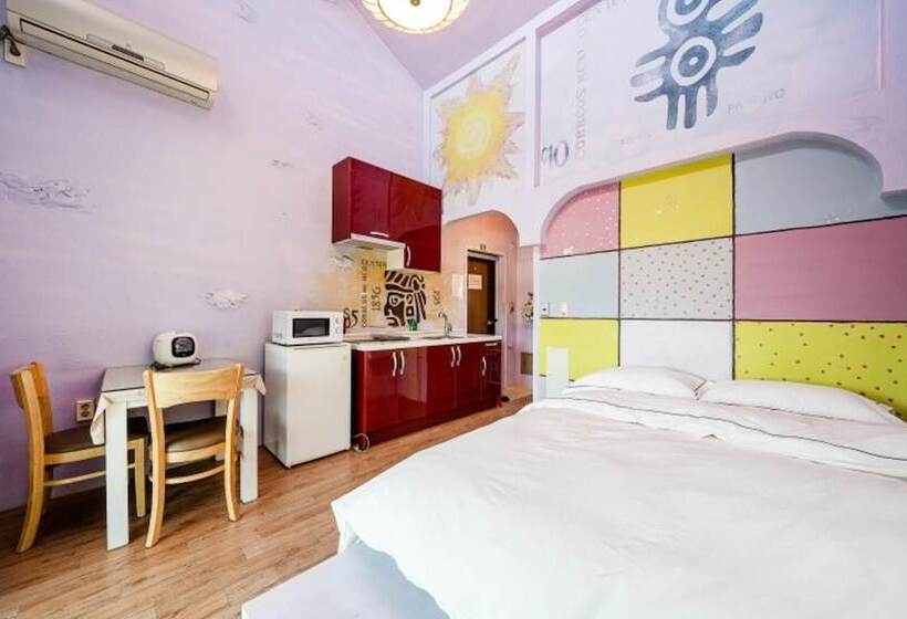 Taean Baja California Pension