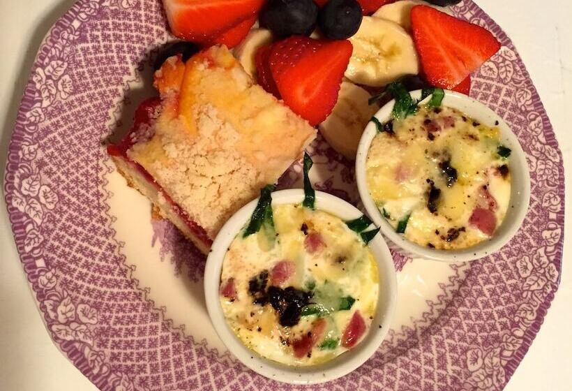 تختخواب و صبحانه Annie Wiggins Guest House