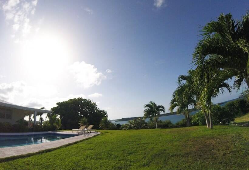 تختخواب و صبحانه Blue Bay Antigua