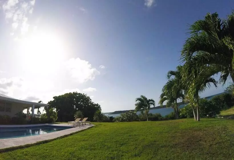 تختخواب و صبحانه Blue Bay Antigua