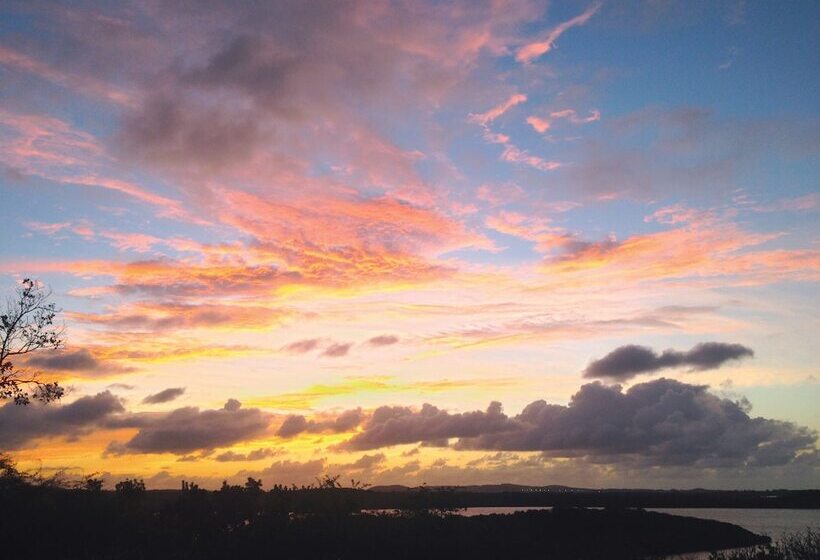 تختخواب و صبحانه Blue Bay Antigua