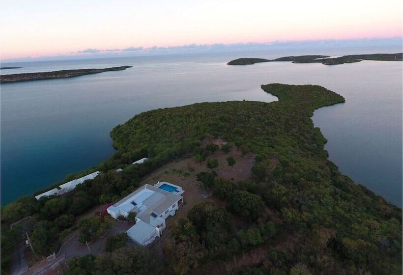 تختخواب و صبحانه Blue Bay Antigua