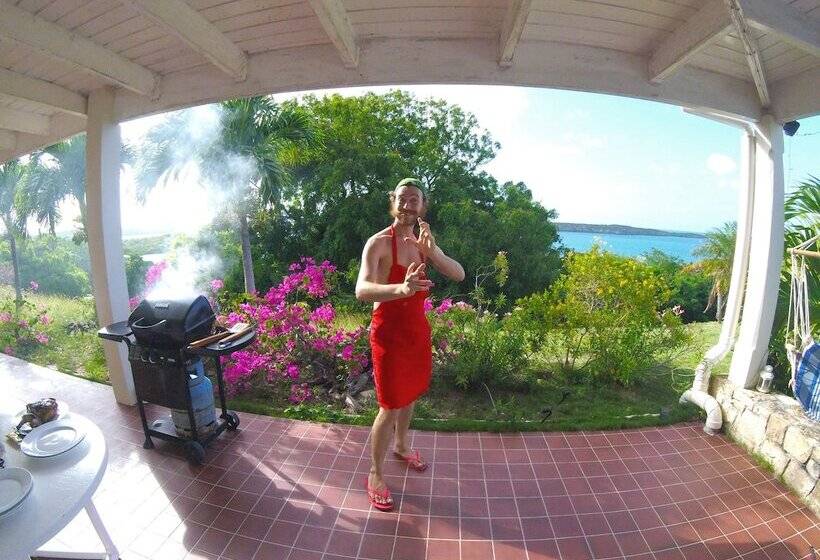 تختخواب و صبحانه Blue Bay Antigua