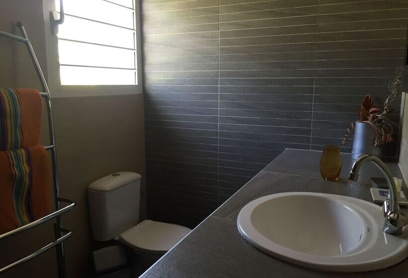 Lézard Home Bed And Breakfast