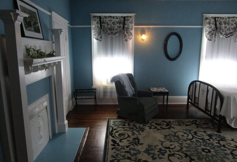 مبيت وإفطار The Old Victorian Inn