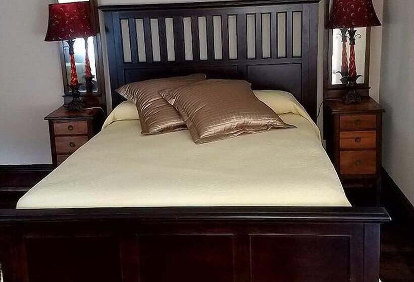 مبيت وإفطار The Old Victorian Inn