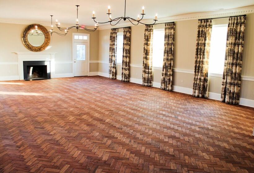 ベッドアンドブレックファースト The Rooms Up There