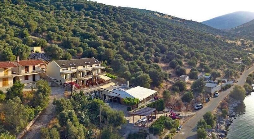 Evia Silence Boutique