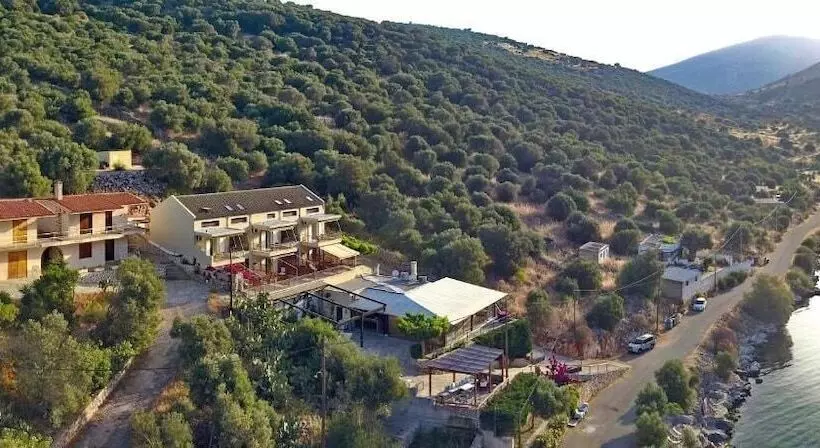 Evia Silence Boutique