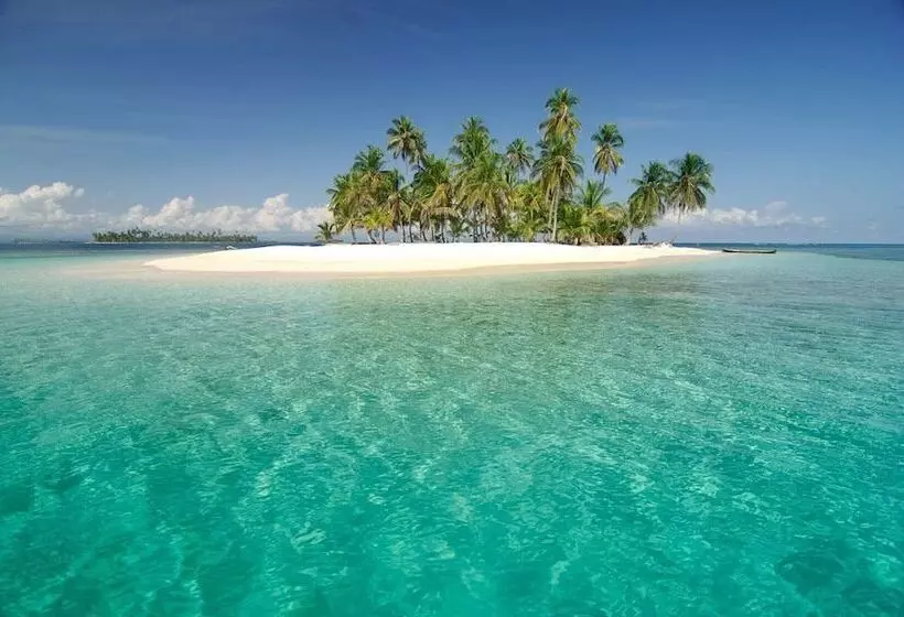簡易ホテル Cabañas Ukuptupu