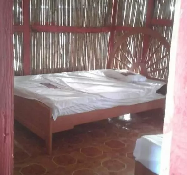 簡易ホテル Cabañas Ukuptupu